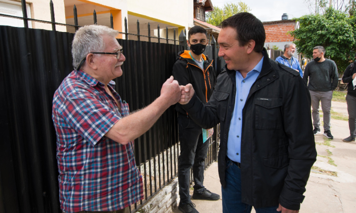 Florencio Varela: El intendente supervisó la rehabilitación de la red vial en San Emilio